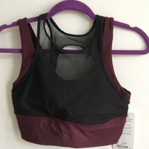 Lululemon size 8 sports bra